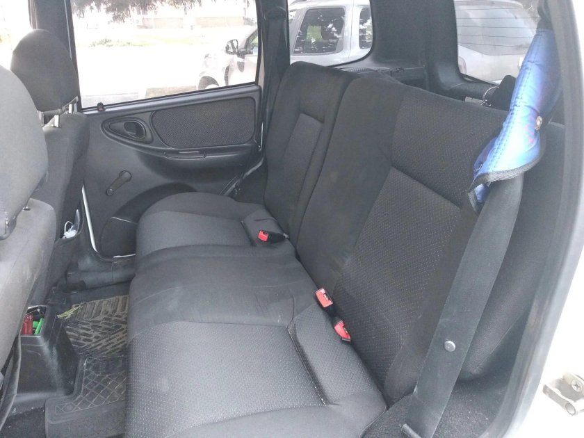 Задние подголовники Нива Шевроле