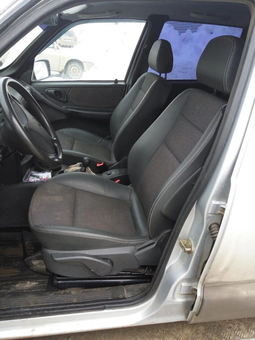 Шевроле Нива 2005 сиденья