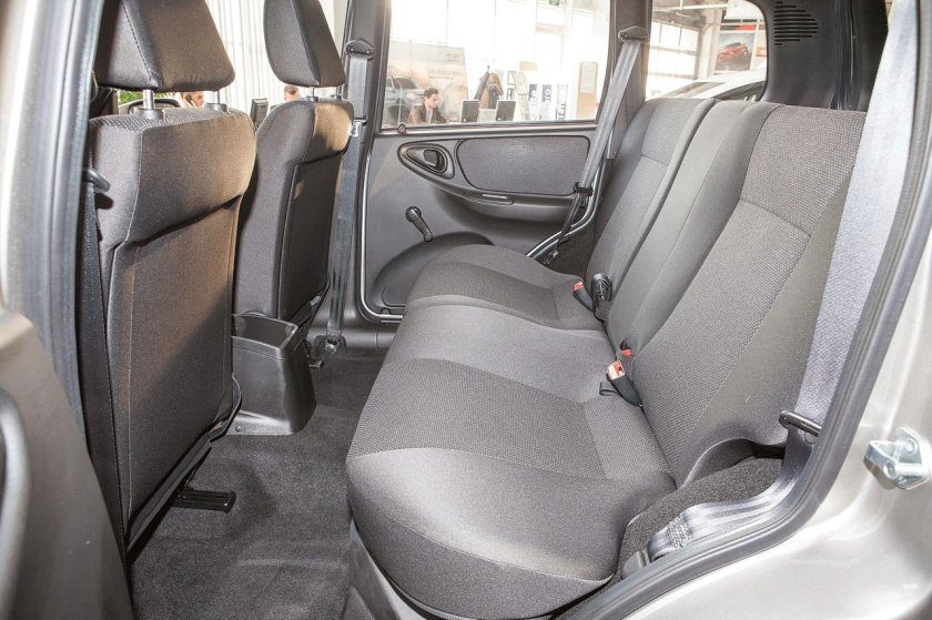 Задние сиденья Нива Шевроле