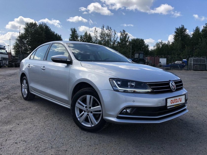 Фольксваген Джетта, 2018 серебристый