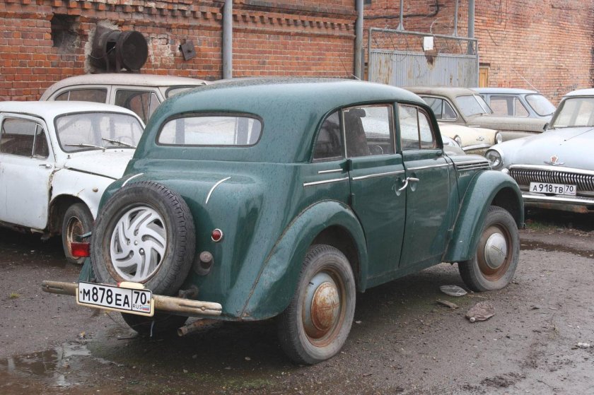 Москвич 400 и Опель кадет