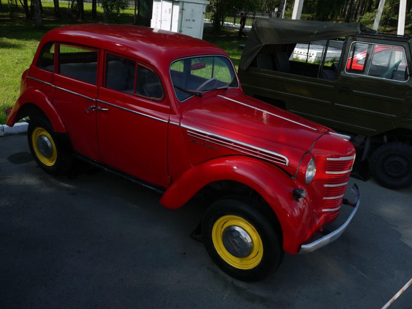 Москвич 400 и Опель кадет