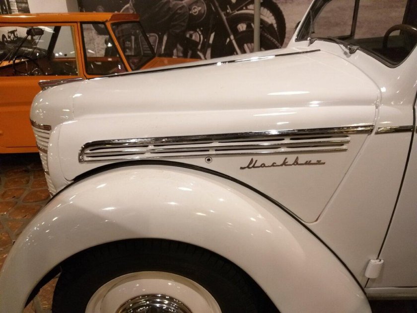 Москвич 400 и Опель кадет