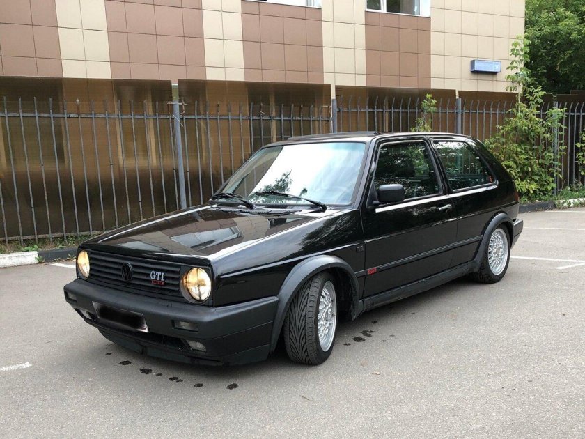 Volkswagen Golf 2 GTI