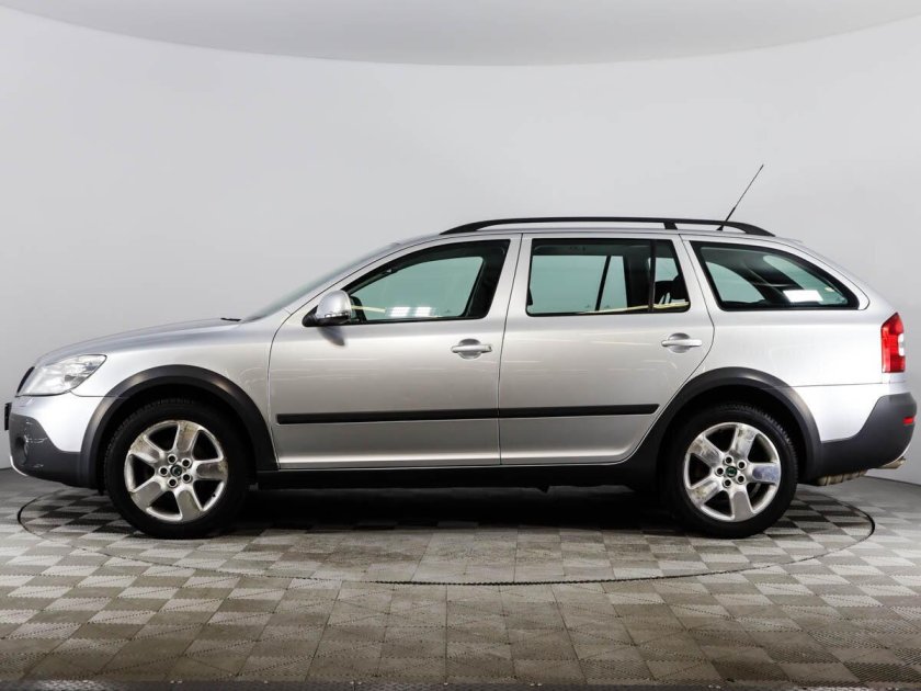 Шкода Скаут 2011