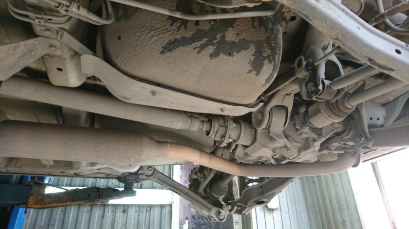 Днище Сузуки Гранд Витара