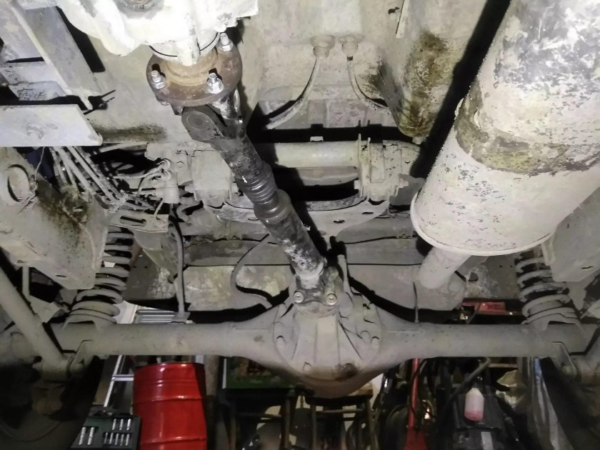 Сузуки эскудо 1995 снизу