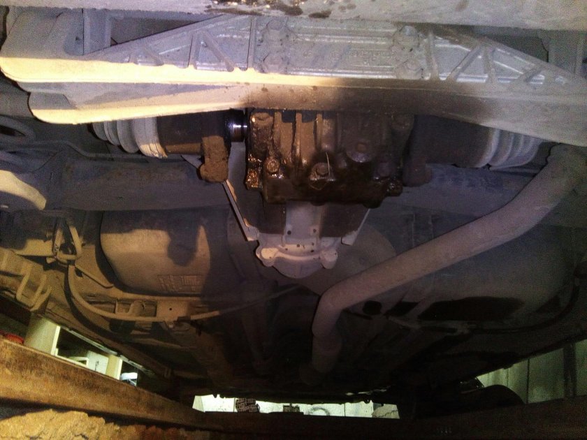 Suzuki sx4 снизу