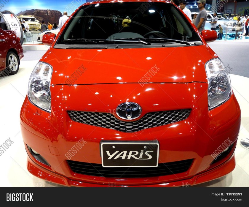 Замок Тойоты Ярис