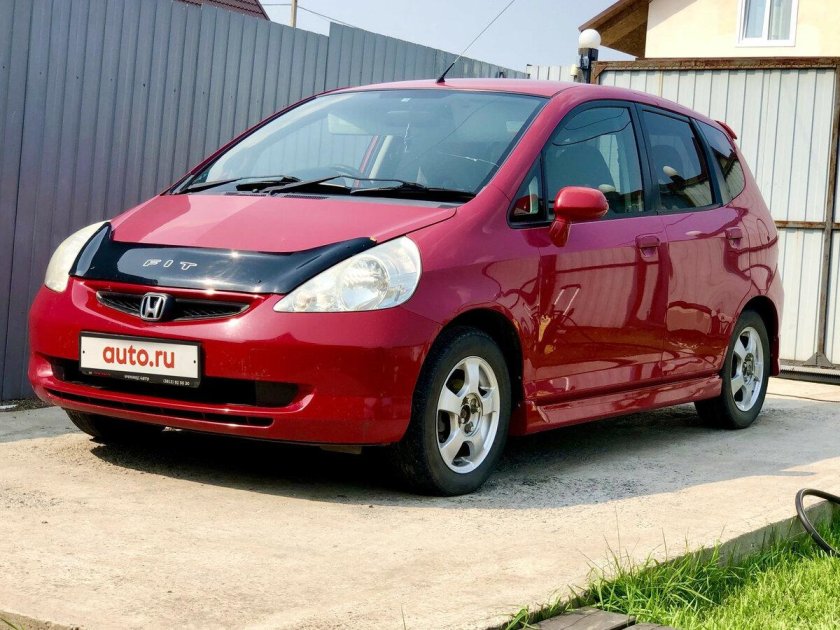 Хонда фит 2010 красная