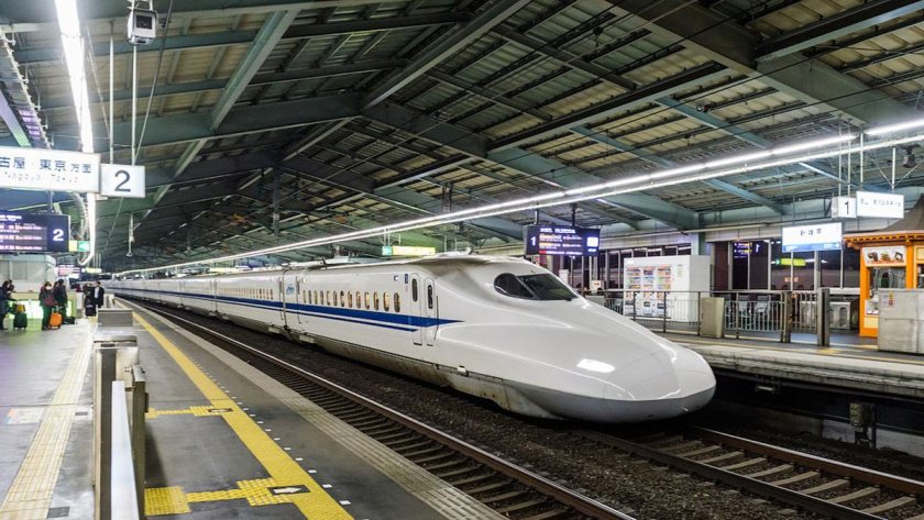 Японские поезда Синкансэн