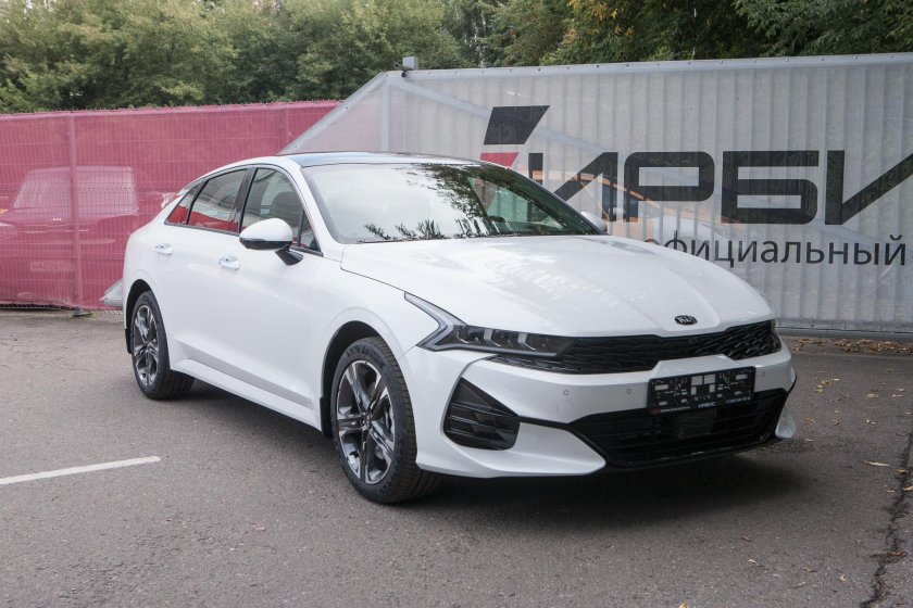 Kia k5 2021 белая