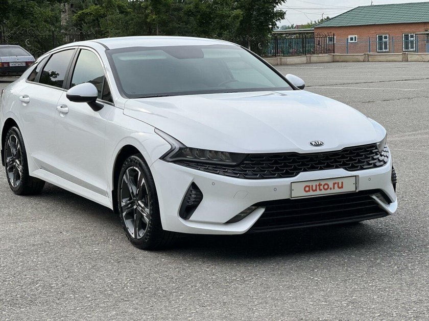 Kia k5 iii (2019-2023) белый