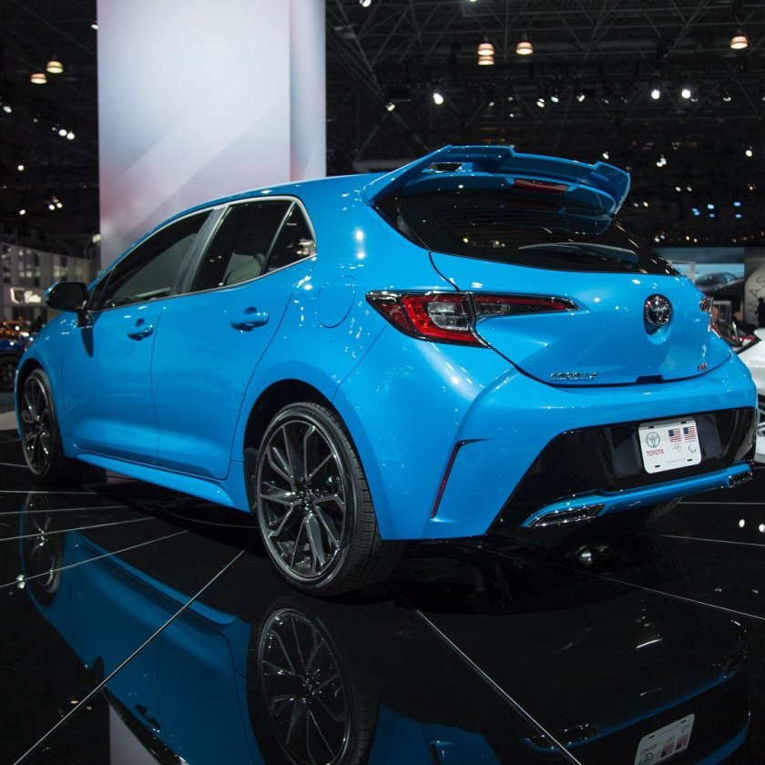 Тойота Королла хэтчбек 2019