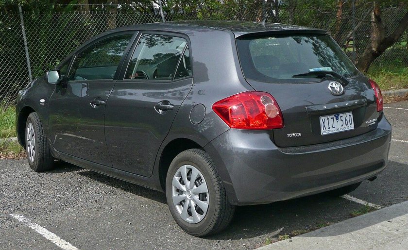 Toyota Corolla 2007 хэтчбек