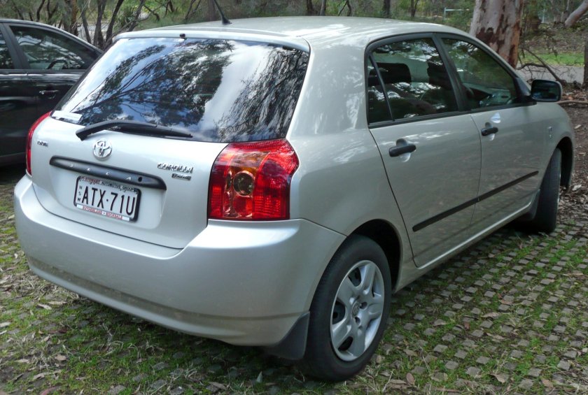 Toyota Corolla Hatchback 2004