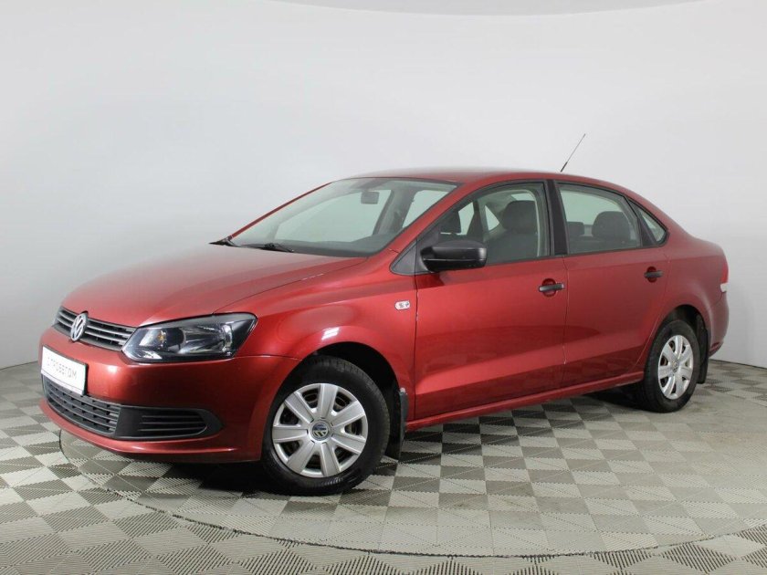 Volkswagen Polo 2010 седан