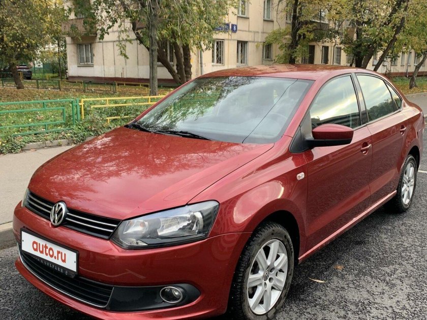 Фольксваген поло 2012 красный