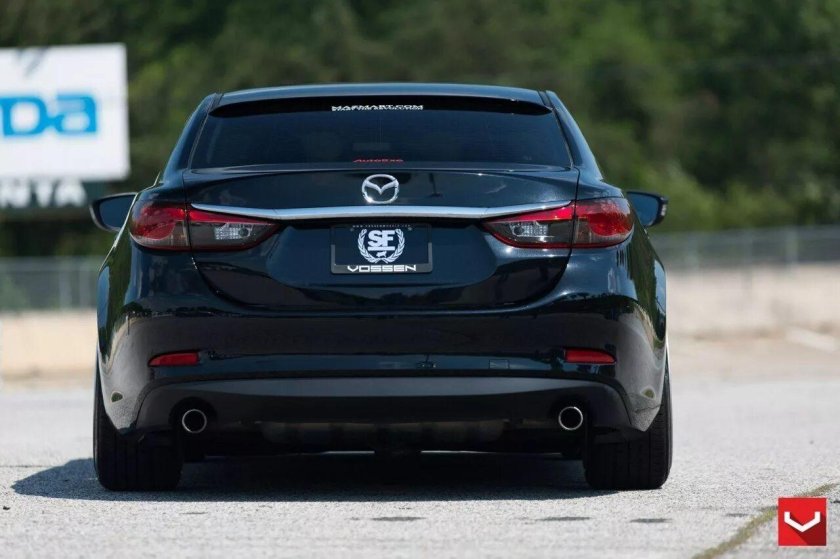 Мазда 6 2014 сзади