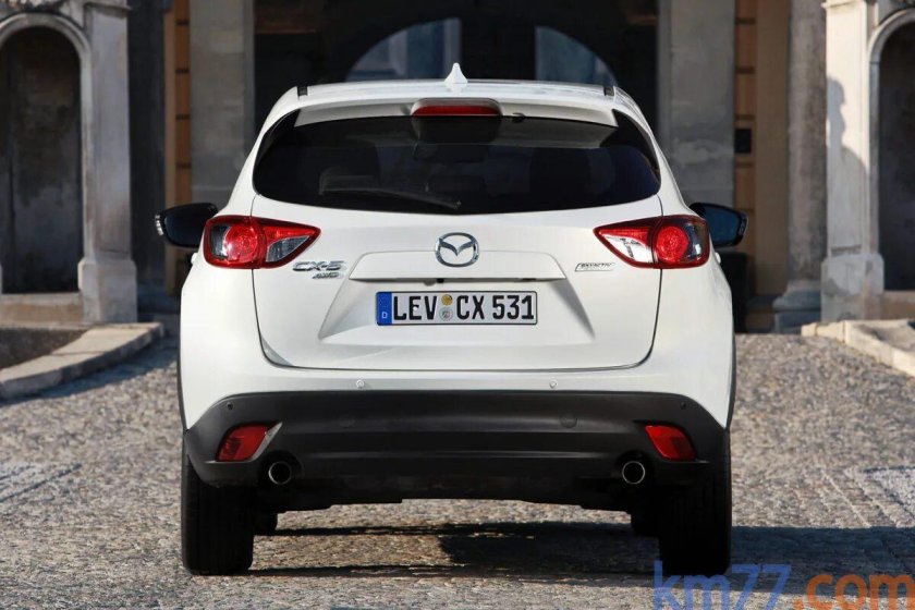Mazda CX 5 сзади