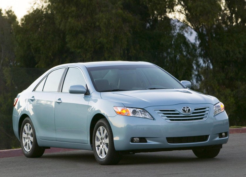 Тойота Камри 6