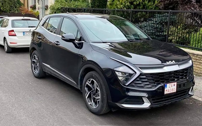 Kia Sportage 2022 черный