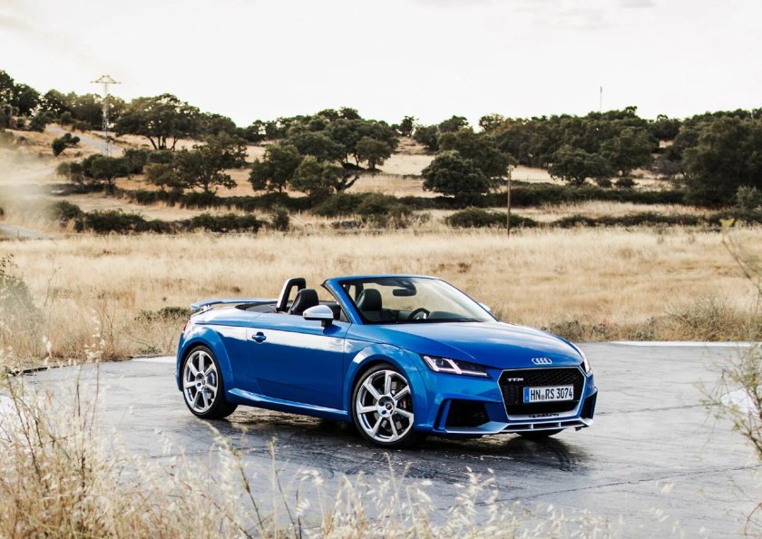 Ауди ТТ 2022 кабриолет