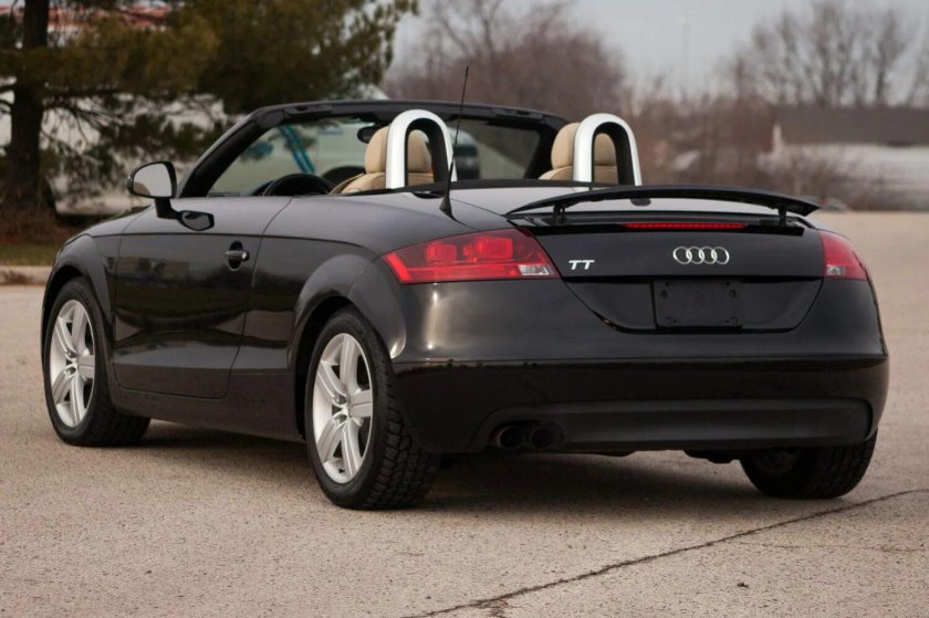 Ауди ТТ 2022 кабриолет