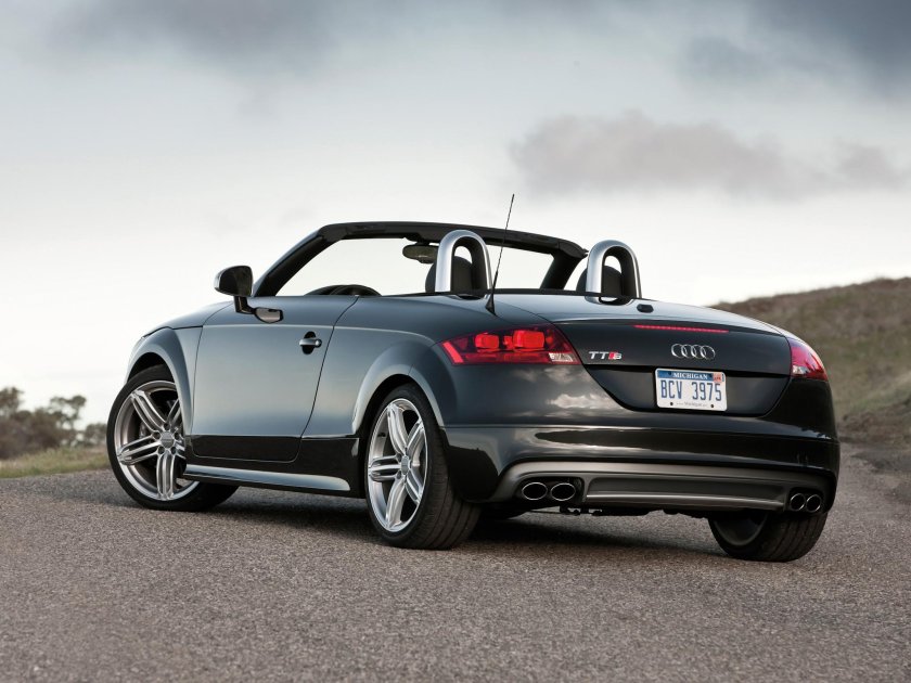 Audi TTS Roadster 2010