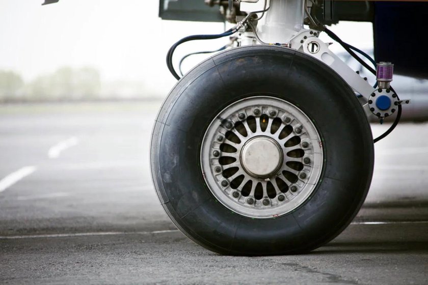 Шасси колесо сбоку