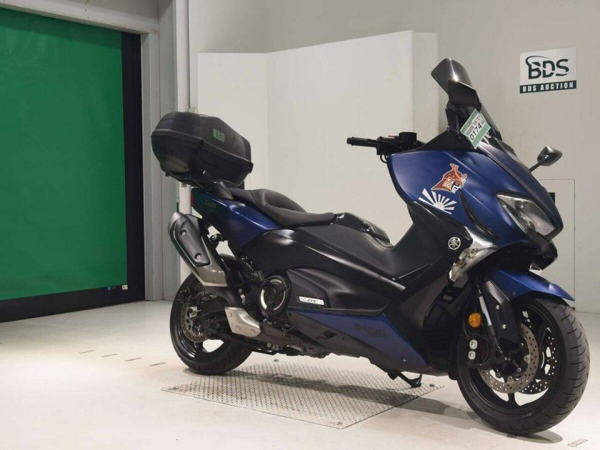 Yamaha t max 530