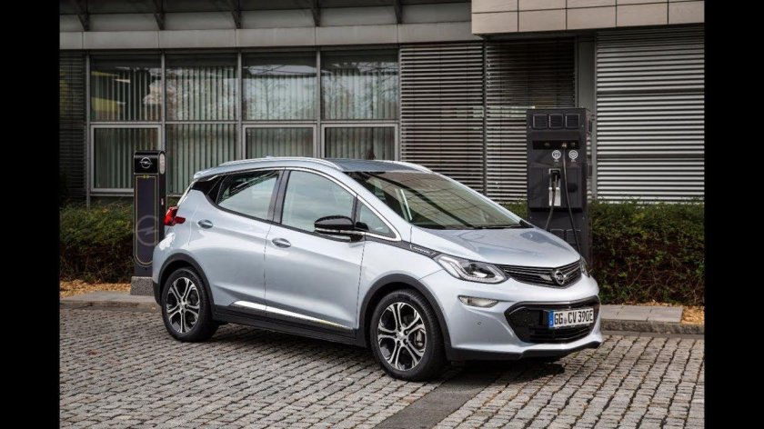 Opel Ampera 2020