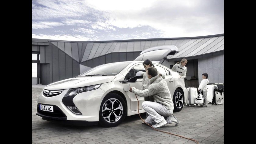 Opel Ampera 2011