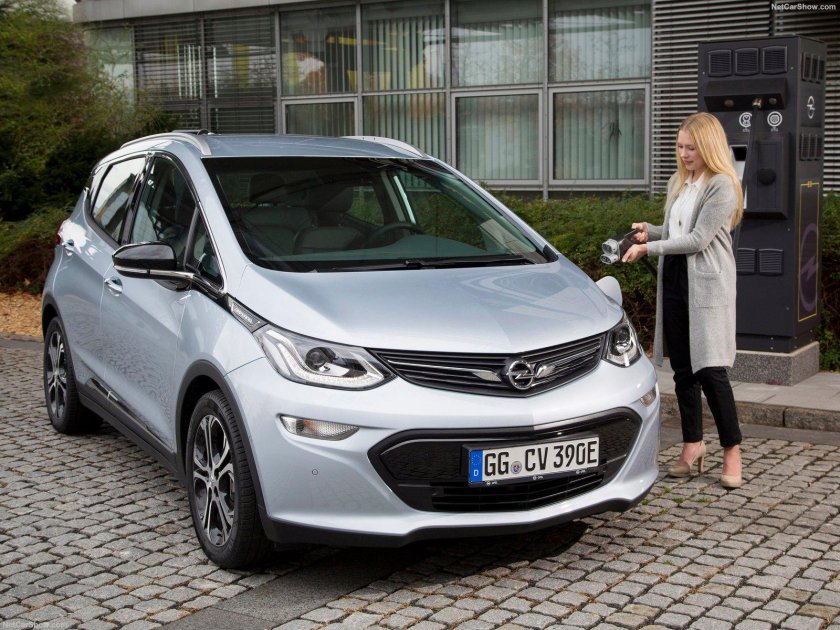 Opel Ampera, 2017