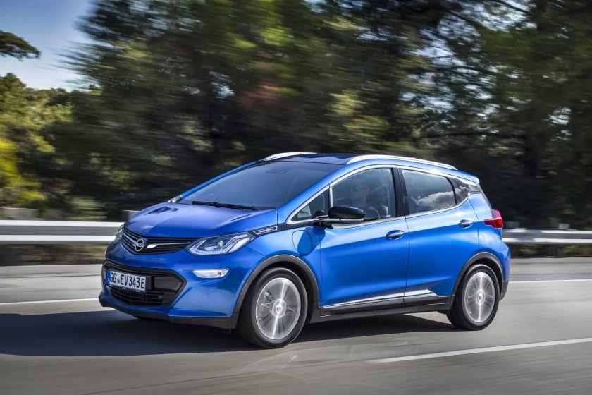 Электромобиль Opel Ampera-e
