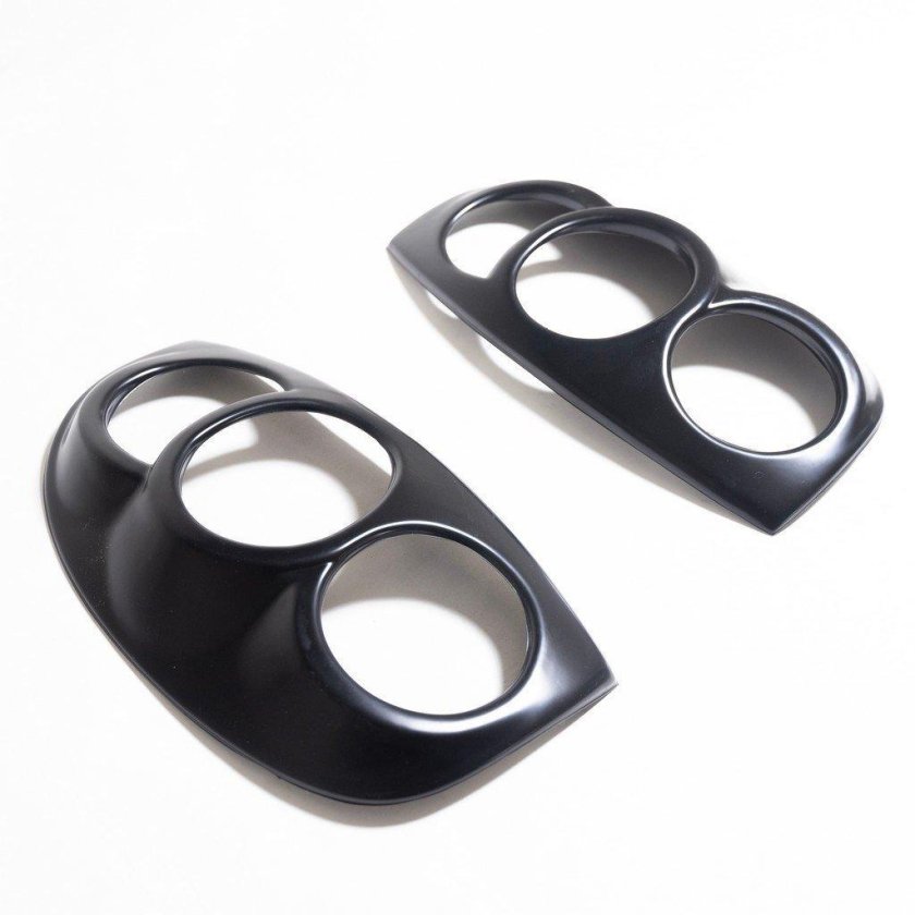 Накладки на задние фонари Шевроле Нива