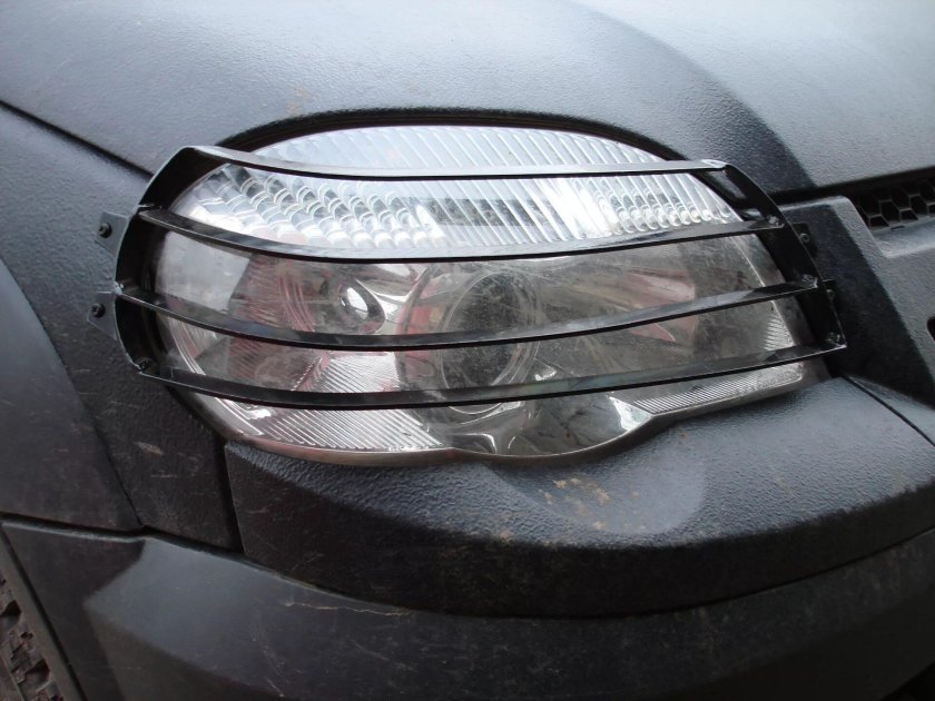 Защита задних фар Нива Шевроле