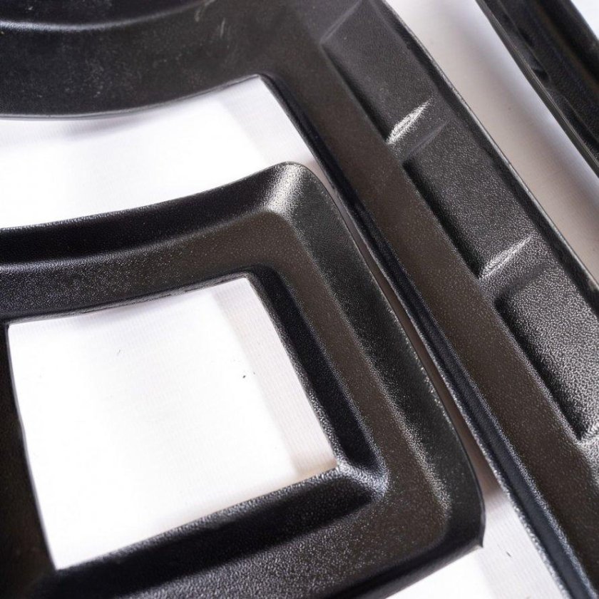 Накладки на задние фары Нива Шевроле