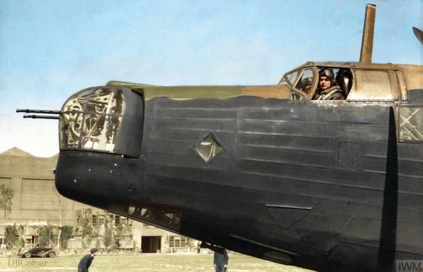 Британский бомбардировщик