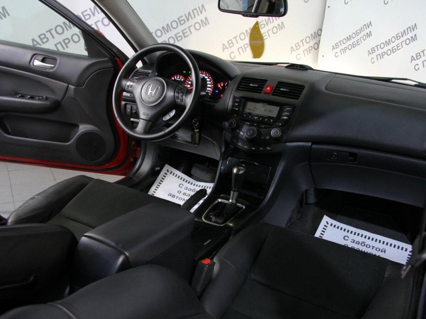 Honda Accord 7 Type s салон