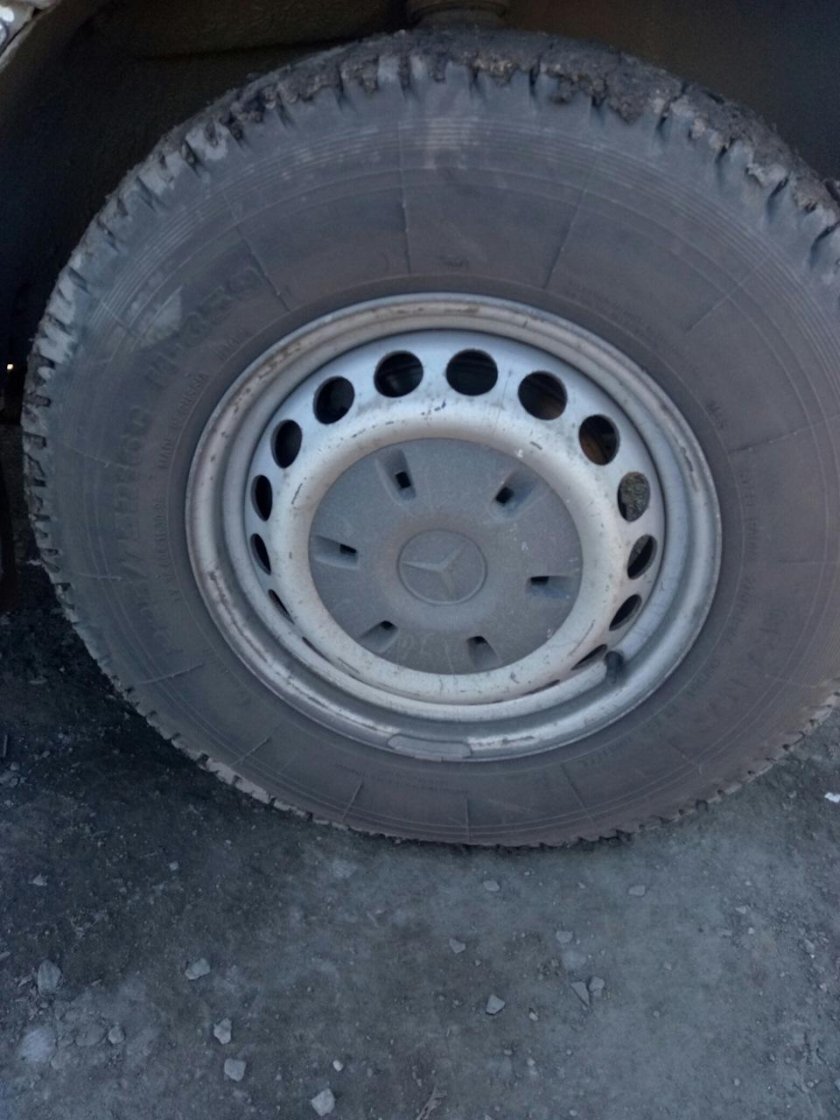 Мерседес Спринтер 1992г резина