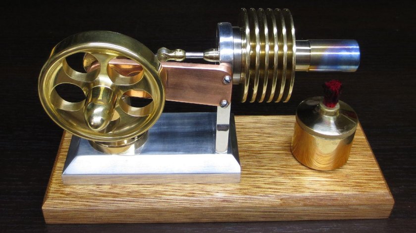 Двигатель Стирлинга гамма типа