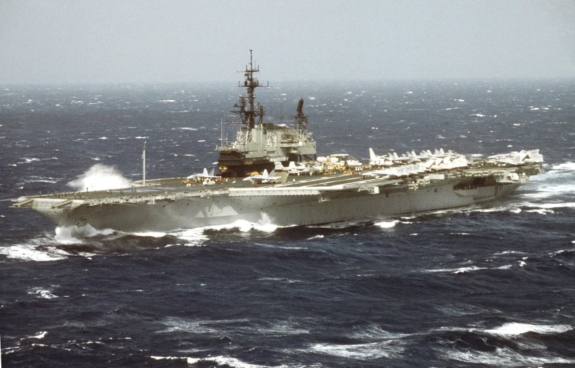 Авианосец сша