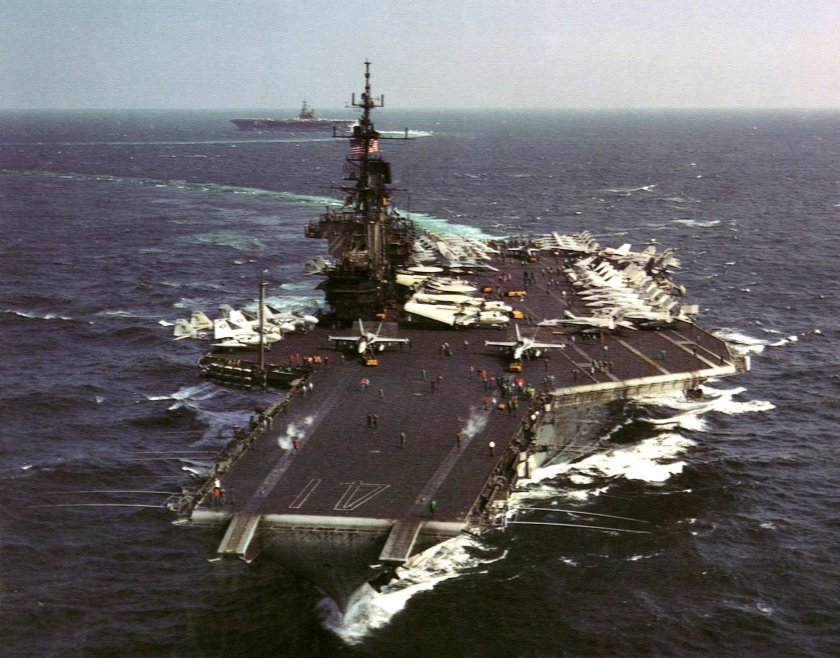 Авианосец USS Midway