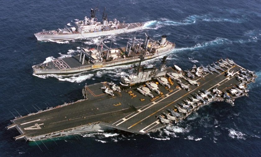 Авианосец USS Midway