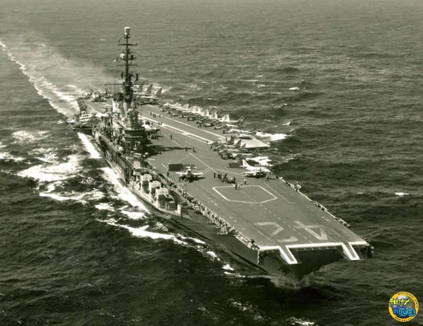 Авианосец Франклин Рузвельт