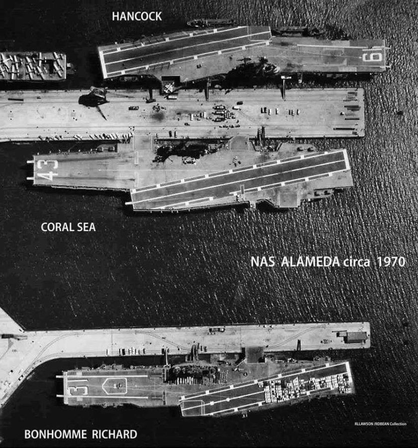 Авианосец Эссекс