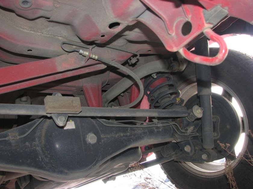 Daihatsu Terios 2006 задняя подвеска