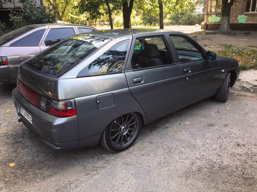 ВАЗ 2112 серый кварц