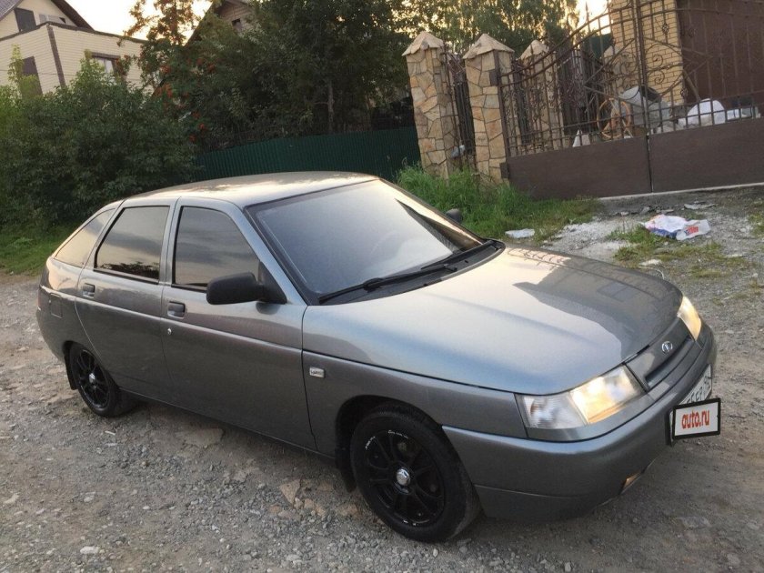 ВАЗ 2112 серая